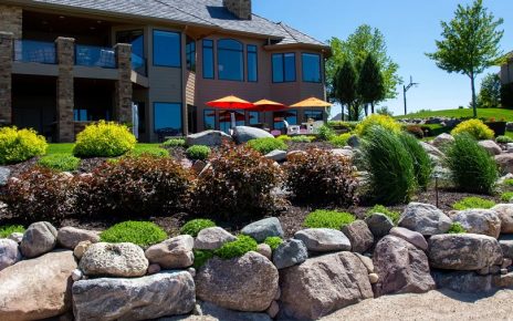 Seasonal Landscaping